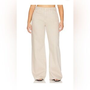 Good American good ease relaxed jeans size 6 in great condition color sand